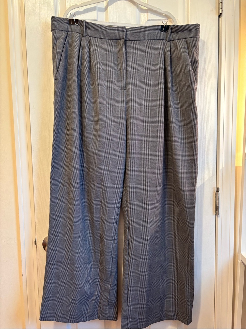 Gray Plaid Wide-Leg Dress Pants Abercrombie and Fitch 35 Regular